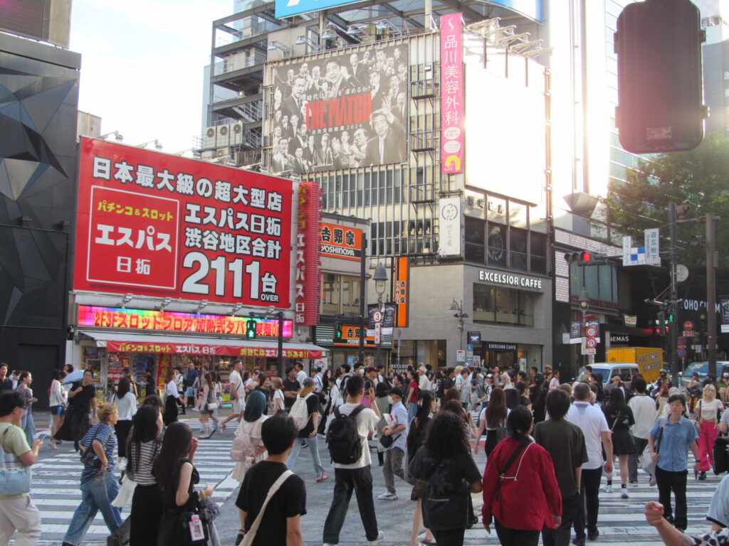 渋谷109前ボード掲出例：自民党様